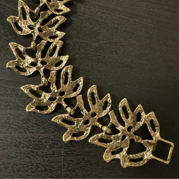 Fairycore Art Nouveau Jewelled Dragonfly Artistry Bracelet (Art Deco, Exquisite) - Picture 11 of 12